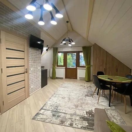 בית הארחה Smerekova Hata Mizhhirya (Transcarpathia)