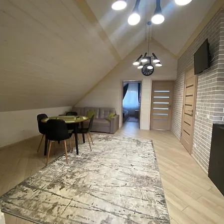 Smerekova Hata בית הארחה 3*